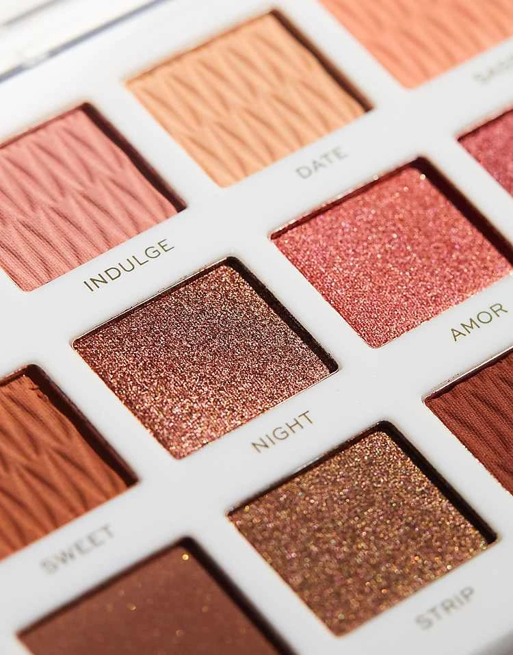 Revolution Pro Iconic Regeneration Palette Stripped For Unisex 2 Revolution Pro Iconic Regeneration Palette Stripped For Unisex - Image 2