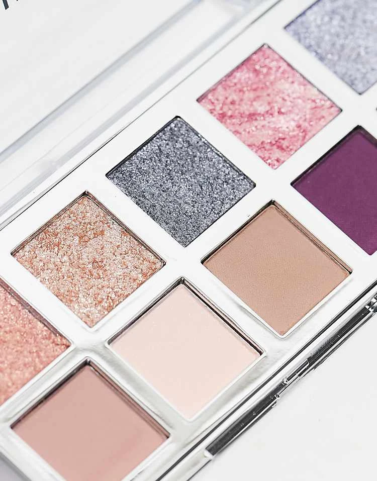 Revolution Metallic Muse The Muse Icon Palette For Unisex 4 Revolution Metallic Muse The Muse Icon Palette For Unisex - Image 4