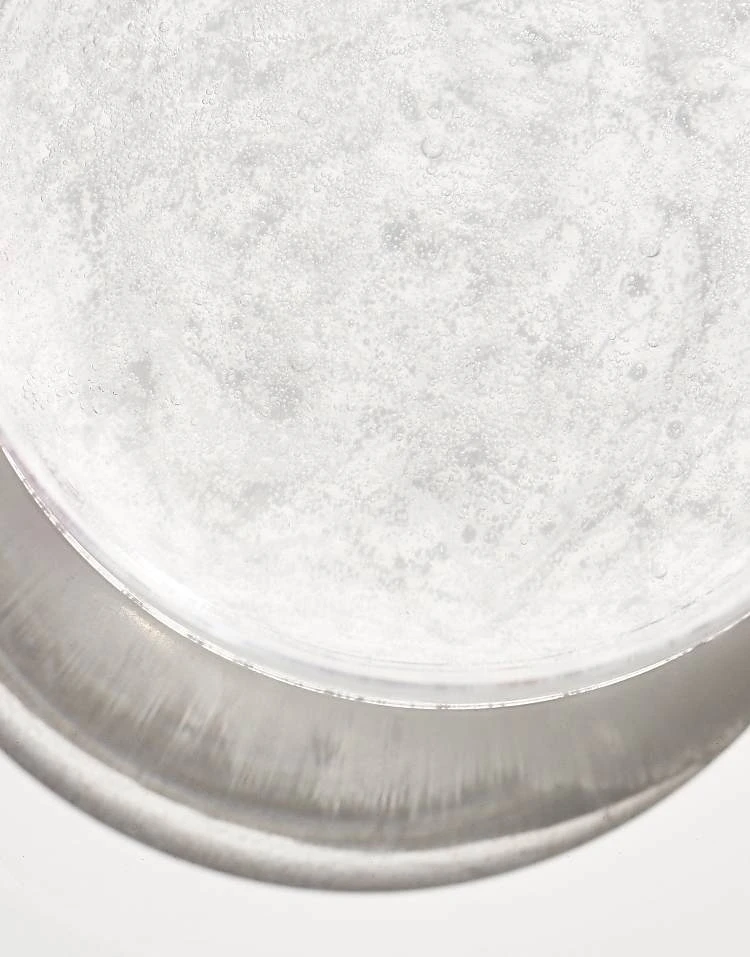 Revolution Skincare Revolution Skin Be Bright Jelly Glow Brightening Cleanser 150ml For Unisex 2 Revolution Skincare Revolution Skin Be Bright Jelly Glow Brightening Cleanser 150ml For Unisex - Image 2