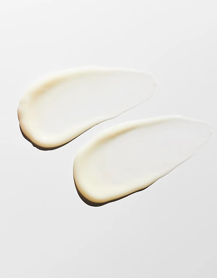 Revolution Skincare Revolution Skin Be Bright C The Glow 12.5% Vitaminc C Serum 30ml For Unisex 2 Revolution Skincare Revolution Skin Be Bright C The Glow 12.5% Vitaminc C Serum 30ml For Unisex - Image 2