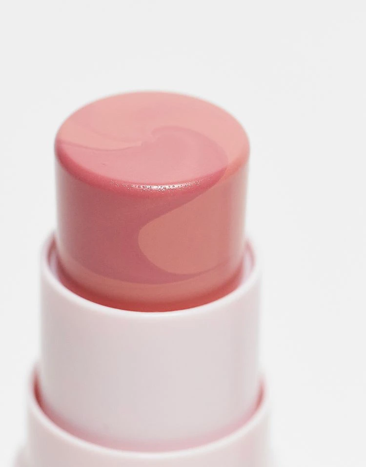 Revolution Skin Silk Marble Blush Stick Peachy Pink For Unisex 2 Revolution Skin Silk Marble Blush Stick Peachy Pink For Unisex - Image 2